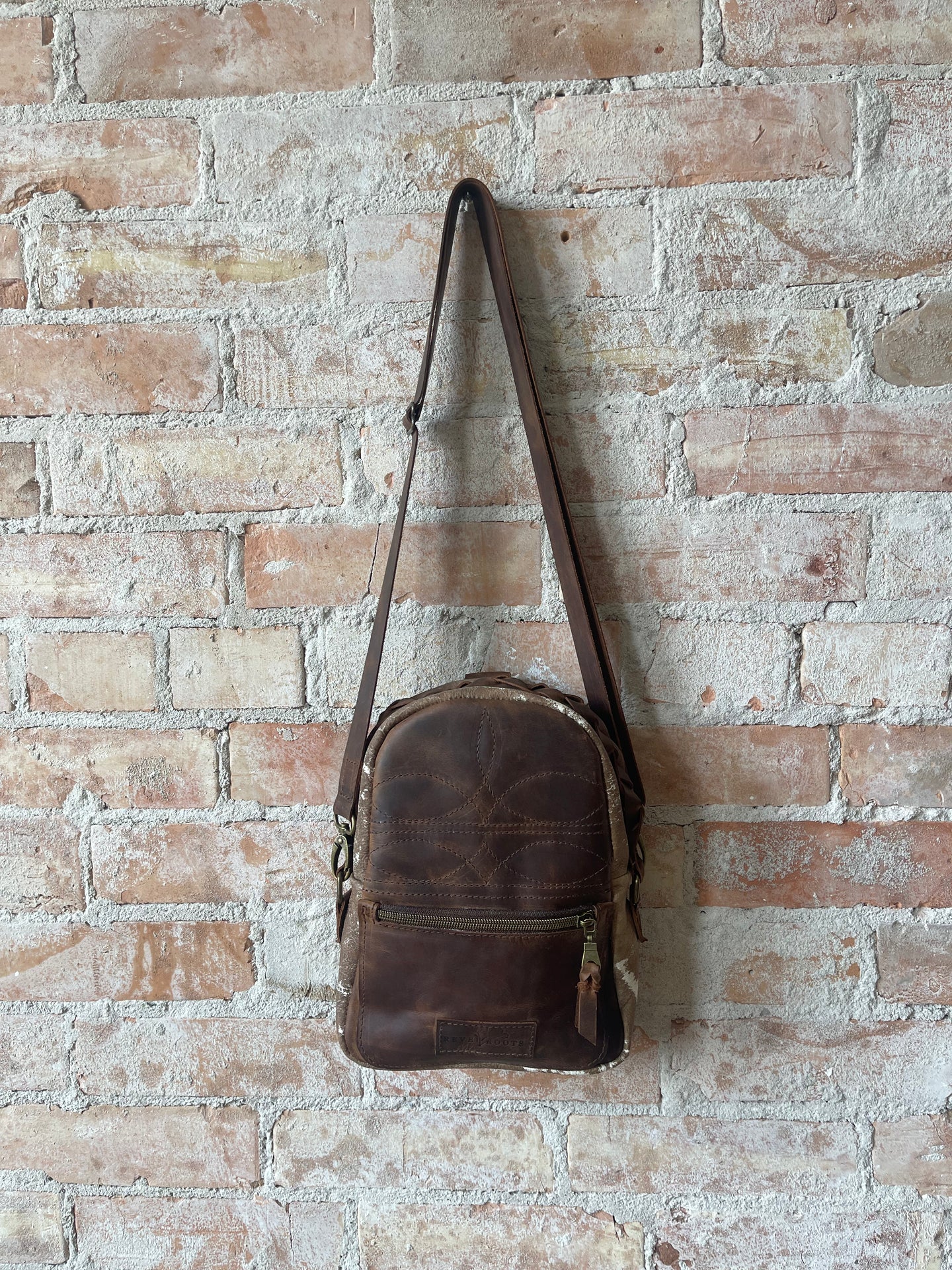 Boot stitch + Cowhide Weylynn