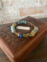 Load image into Gallery viewer, Tap Tap Bracelet