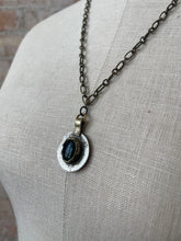 Load image into Gallery viewer, Tova